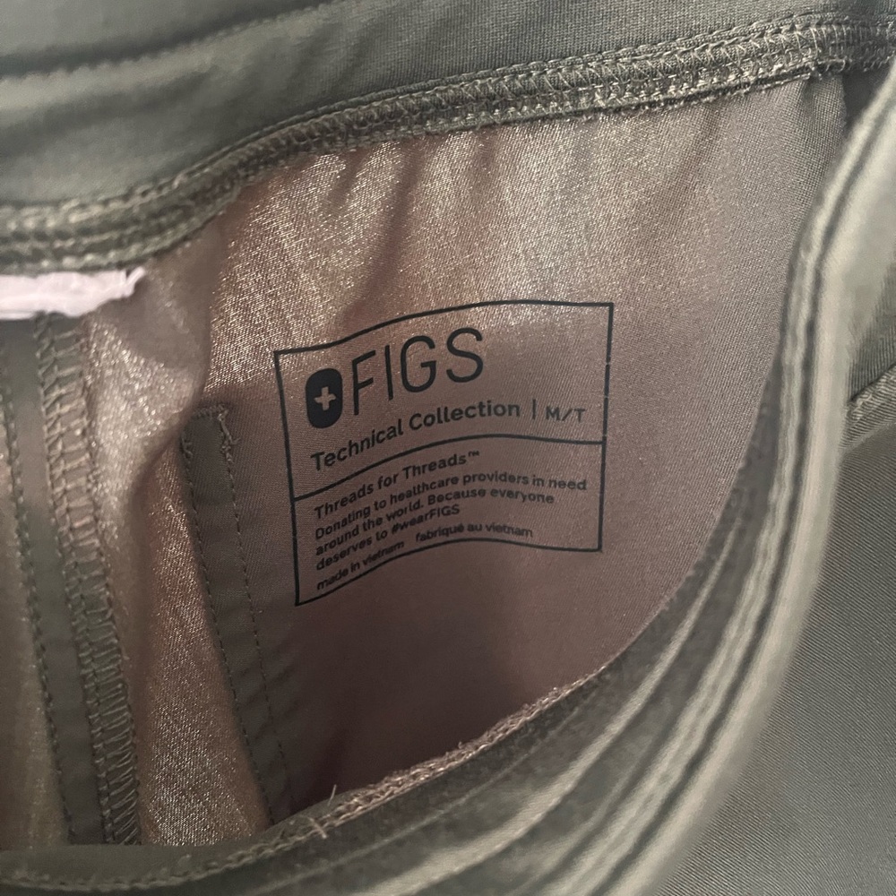 Figs Moss Green pant - Picture 4 of 4